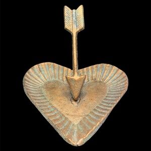 Heart & Arrow Brass Table Sculpture (4.5" x 6")